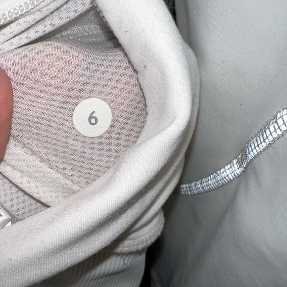 Lululemon 🍋 Flurry Fighter Reflective Fleece Pullover Size 6 - Picture 13 of 14